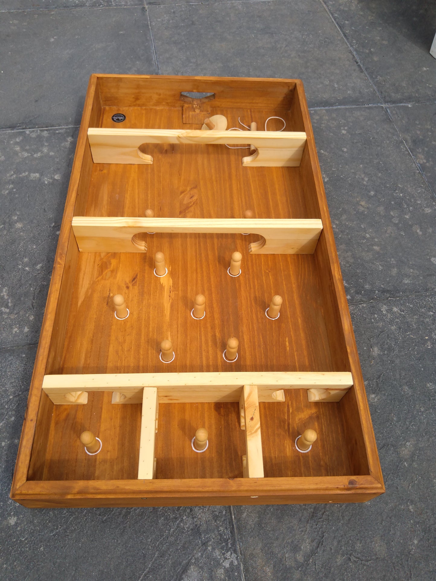 Jeu de quilles et toupie (disponible à la vente et location)