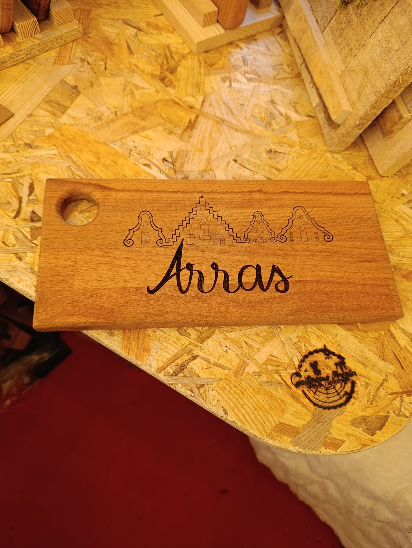 Planche apéritive "maisons Arras" 33x15cm