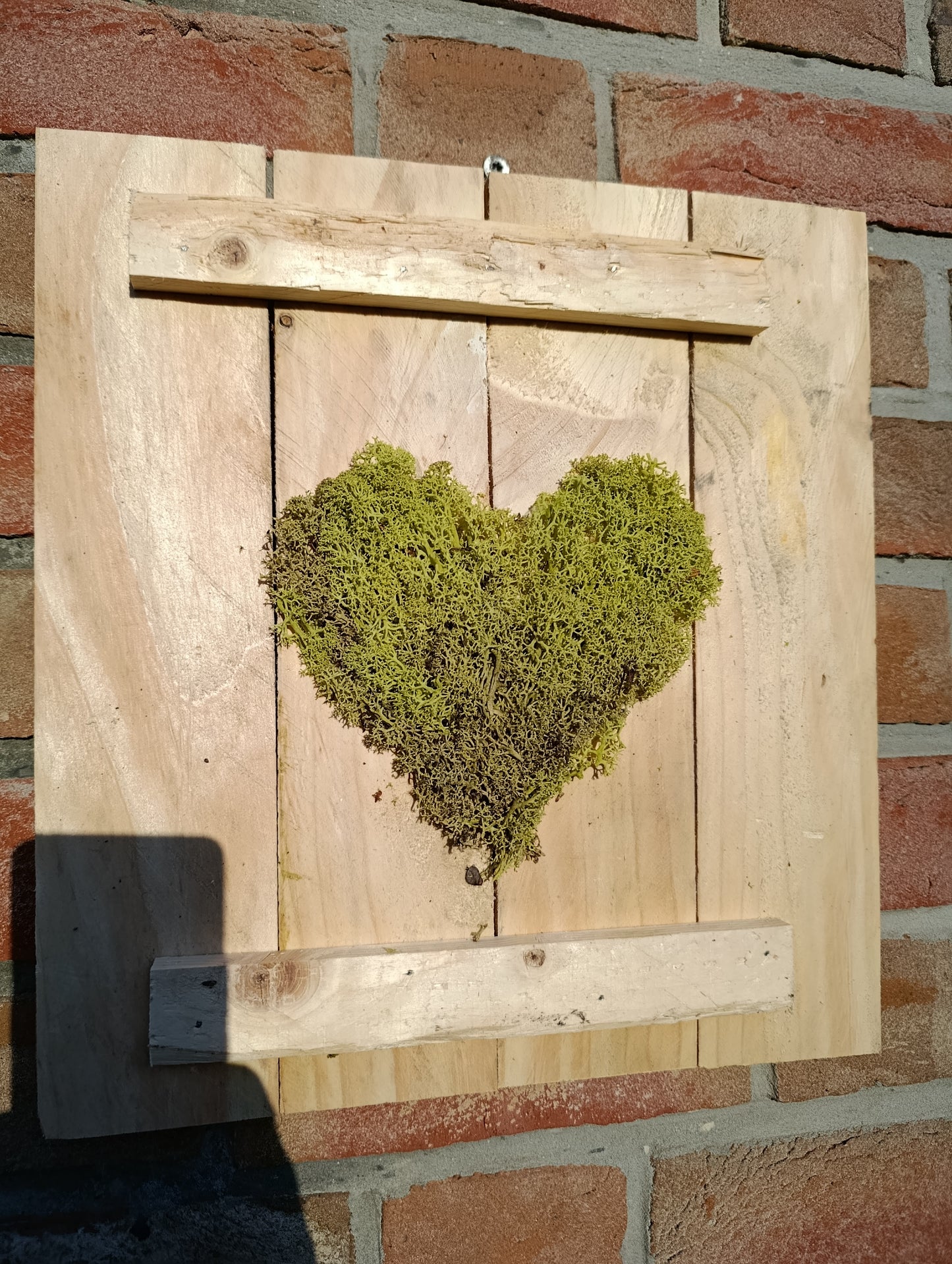 Heart-shaped frame 35x30cm