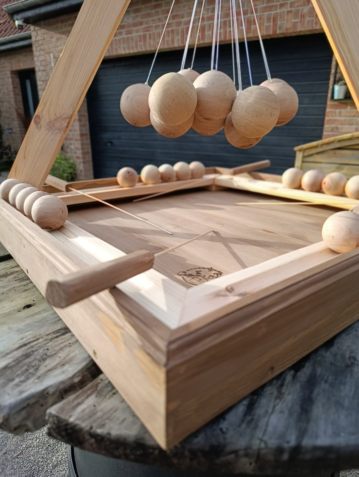 Galactica disponible à la vente et à la location 15eur) jour où weekend 
"Jeu en bois Galactica – Jeu d’adresse et d’équilibre – Grand jeu en bois artisanal – Idéal animation et location"