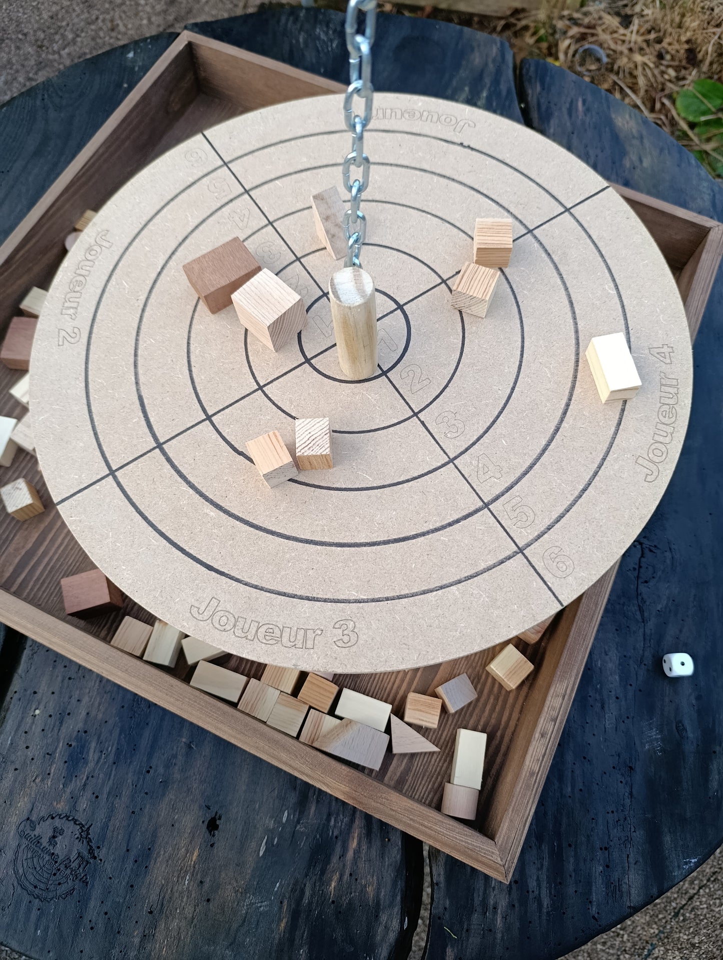 Jeu d'équilibre 50x50x50cm disponible à la vente et à la location 15eur/jour