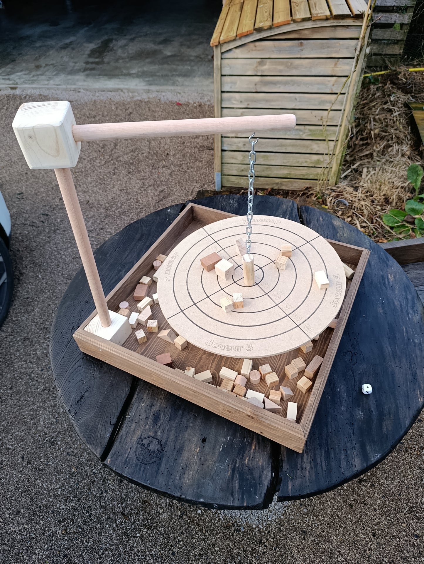 Jeu d'équilibre 50x50x50cm disponible à la vente et à la location 15eur/jour